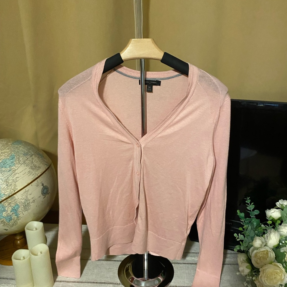 Banana Republic Light Pink Knit Top